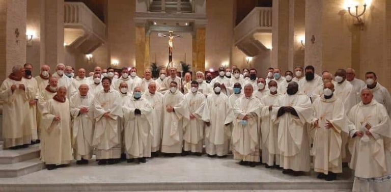 Benedizione degli oli e consacrazione del Sacro Crisma