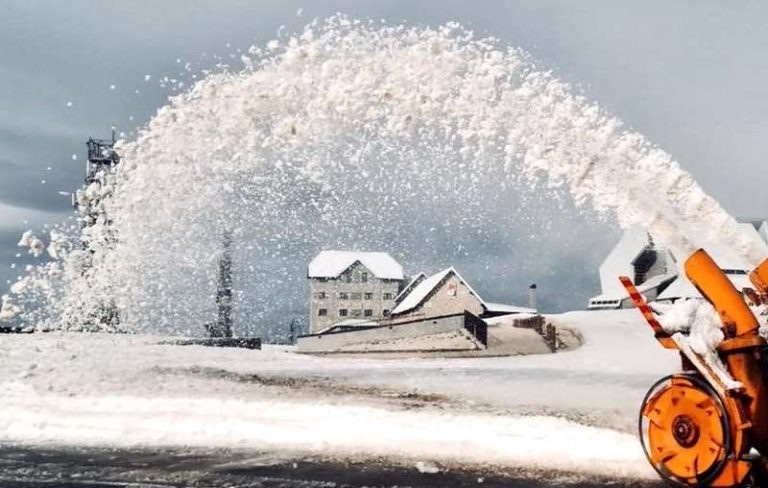 Campo Imperatore sommerso dalla neve