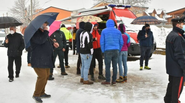 Ricerca escursionisti dispersi. Alle ore 18 vertice di tutte le forze impegnate nei soccorsi