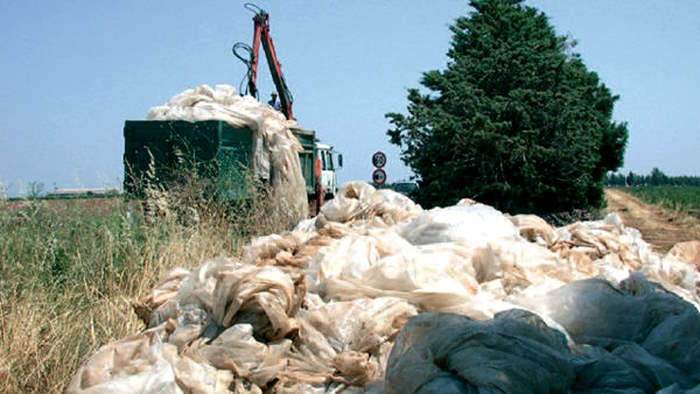 Rifiuti agricoli: semplificazioni amministrative e risparmi per i produttori che rispettano l'ambiente