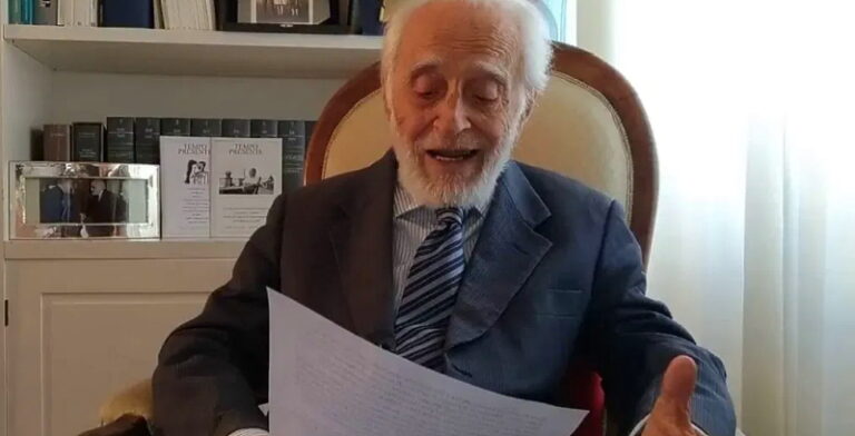 Un ricordo del Professor Angelo Sabatini nelle parole di Flavia De Santis e Augusto Di Bastiano