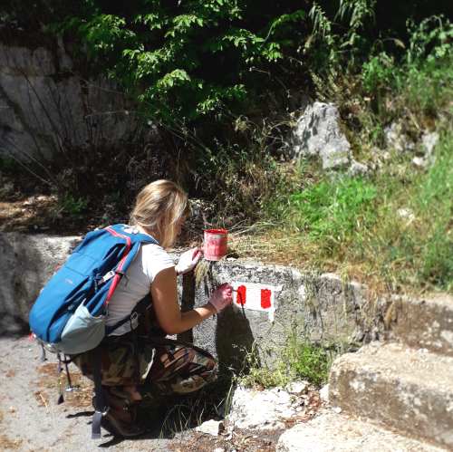 "Sentiero di Angizia" ripulito e manutenuto dal CAI Vallelonga Coppo dell'Orso