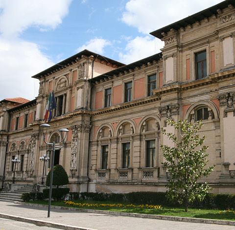 tribunali minori abruzzesi. Decaduti i disegni di legge precedenti