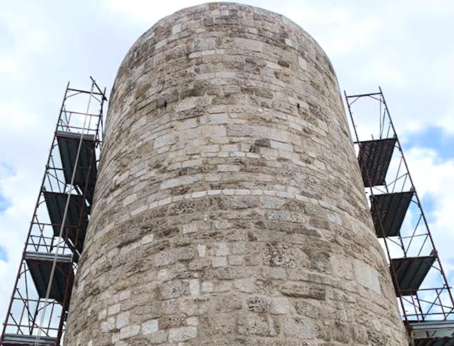 Si lavora al restauro della Torre medievale di Collarmele, il borgo si prepara a un nuovo splendore