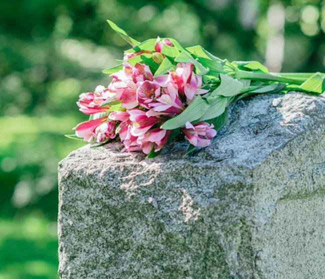 Trasacco si prepara alla commemorazione dei defunti: navetta gratuita per raggiungere i cimiteri