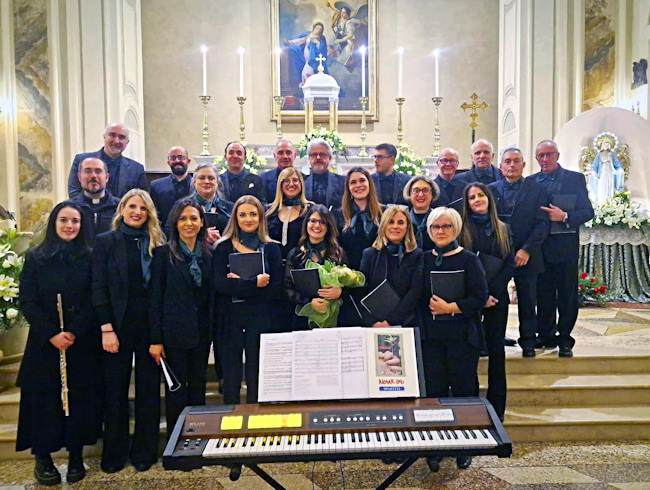 Il Coro parrocchiale "Rossella Morgante" di Tagliacozzo celebra 20 anni di musica e devozione