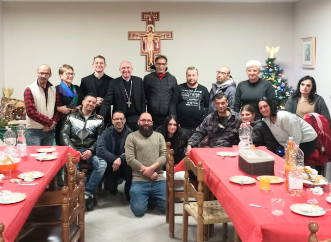 Un Natale di vicinanza e speranza: il vescovo Giovanni tra i poveri, gli ammalati e i detenuti della Diocesi
