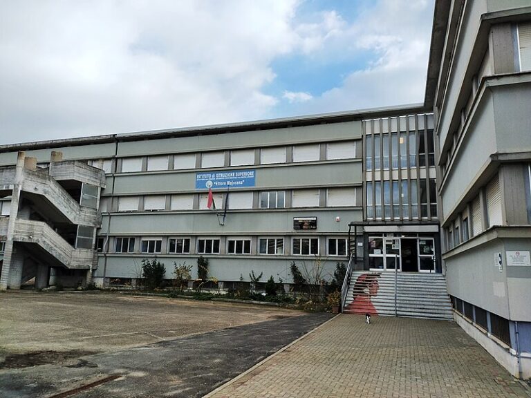 Istituto d'istruzione superiore Ettore Majorana" di Avezzano