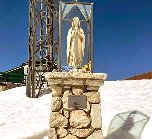 Domani benedizione della Madonnina della Neve, momento di devozione e tradizione a Pescasseroli
