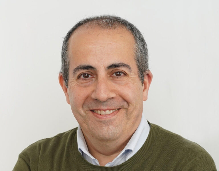 Avezzano premia l’eccellenza scientifica: Lion d’Oro al professor Giulio Antonini, IEEE Fellow 2025