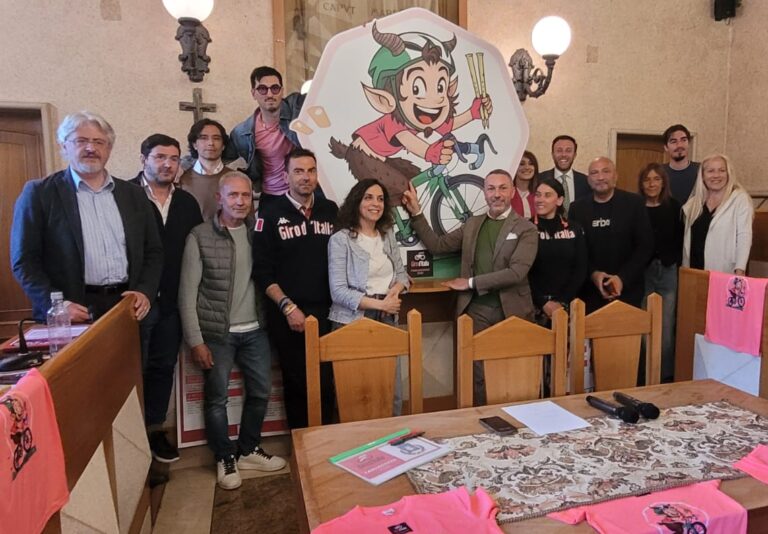 Tagliacozzo in rosa: svelata la mascotte “Marsicchio” e pronto il calendario eventi