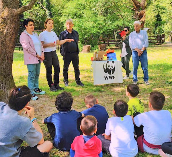 L'amicizia fiorisce all'Oasi WWF: studenti della scuola "Fermi" di Avezzano celebrano Fulco Pratesi