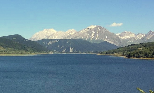 Slitta la chiusura del traforo del Gran Sasso, Marsilio: "Prima la sicurezza idrica, poi i lavori in galleria"
