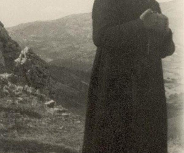 La scrittrice Maria Assunta Oddi dedica una lirica a Don Gaetano Tantalo