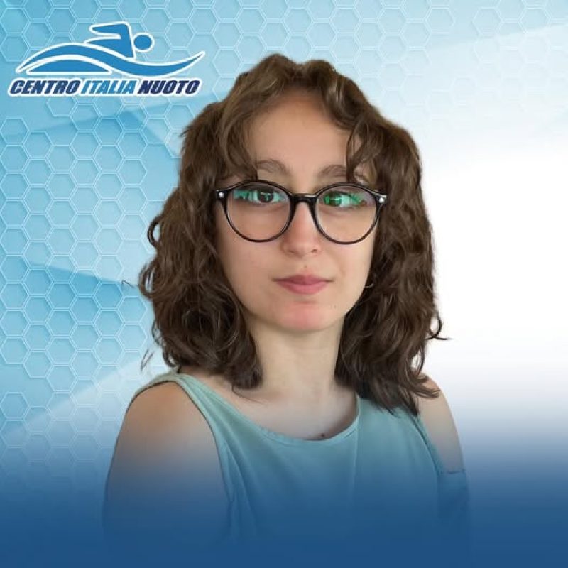 Scuola e sport: un connubio possibile, la giovane atleta Eleonora Oddi eccelle tra greco antico e vasche di nuoto