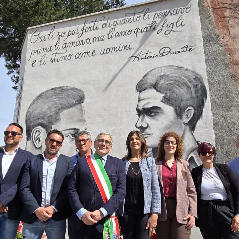 A Civitella Roveto, un murale per i fratelli Durante: la comunità ricorda gli eroi della Resistenza