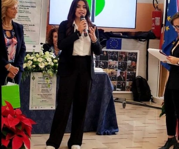 La vitruviana Sofia Isgrò si aggiudica il settimo posto al concorso regionale “Per non dimenticare le vittime del terrorismo” in memoria di Fabrizia di Lorenzo