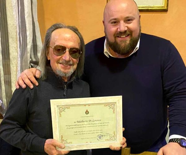 Adalberto Di Lorenzo, classe 1945, torna dalle pendici dell'Everest e incontra il Sindaco di Magliano de' Marsi