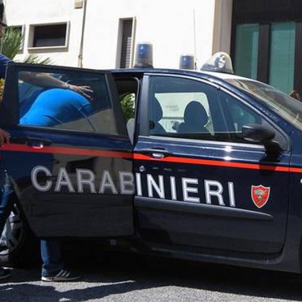 arresto-carabinieri-357329.660x368