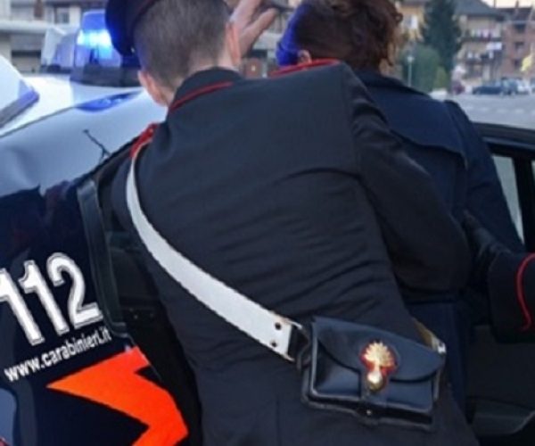 arresto spacciatrice carabinieri