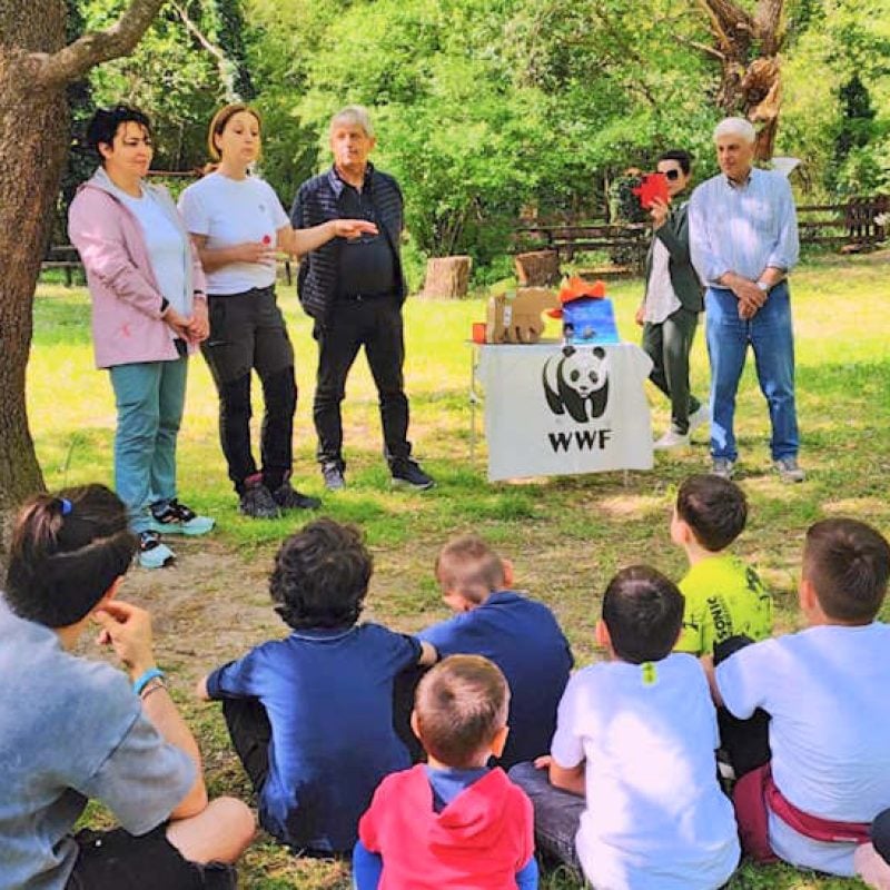 L'amicizia fiorisce all'Oasi WWF: studenti della scuola "Fermi" di Avezzano celebrano Fulco Pratesi