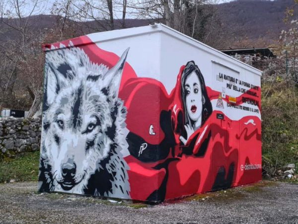 Cappuccetto Rosso e Biancaneve: due nuovi murales nei paesi del Parco Nazionale