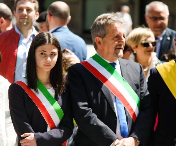 77esima Festa della Repubblica italiana ad Avezzano con il primo sindaco dei ragazzi, Emi Chiuchiarelli