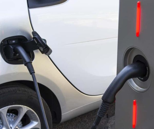 Anche a Cerchio ci saranno postazioni di ricarica per veicoli elettrici