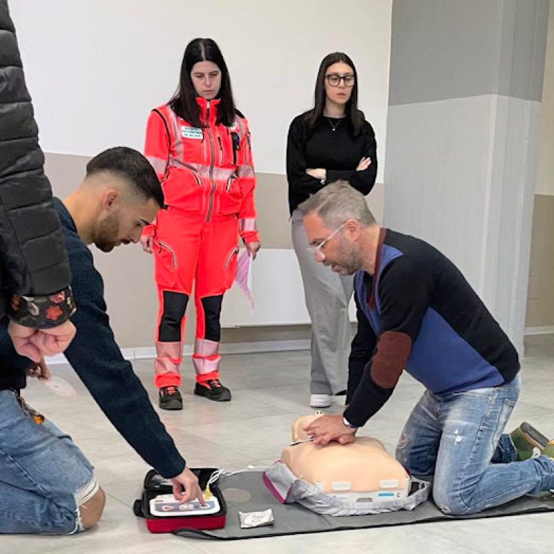 "Valle Roveto Cardio Protetta": successo per la prima giornata del Corso BLSD a Canistro