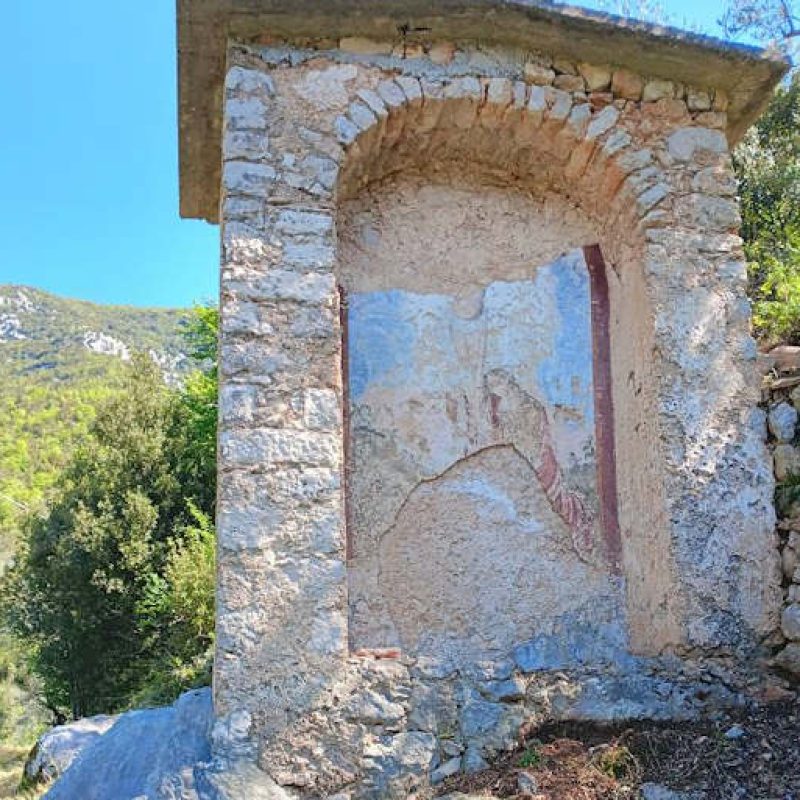 Balsorano riscopre un suo prezioso simbolo: Messa presso l'edicola del Vecchio Crocifisso il 2 giugno
