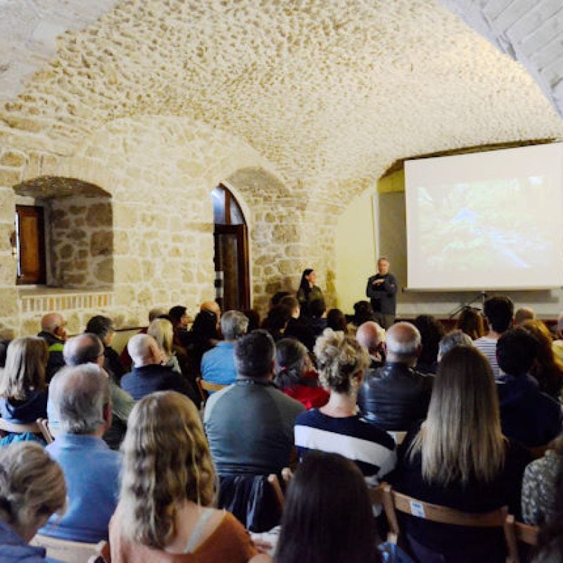 Il fiume Giovenco rinasce: successo per la première del film "Giovenco, il ritorno del fiume sacro" a Ortona dei Marsi