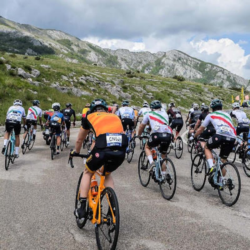 Presentata oggi la squadra abruzzese che partecipa al Giro-E 2025: il 16 Maggio tappa Celano-Tagliacozzo