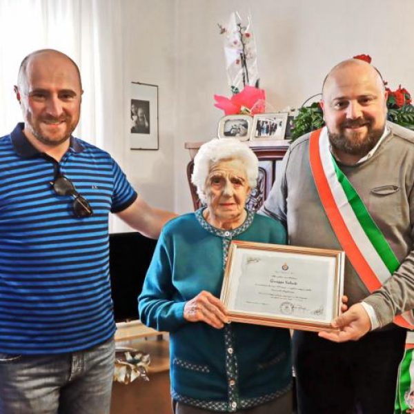 Magliano de' Marsi in festa per i 100 anni di Giuseppina Valente