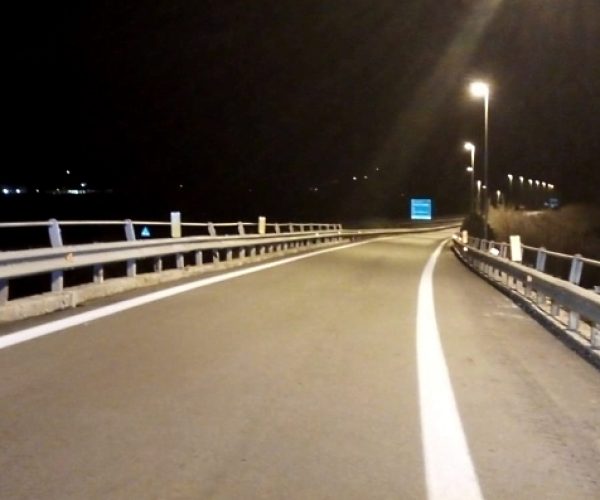 Realizzazione degli impianti di illuminazione degli svincoli sulla superstrada del Liri