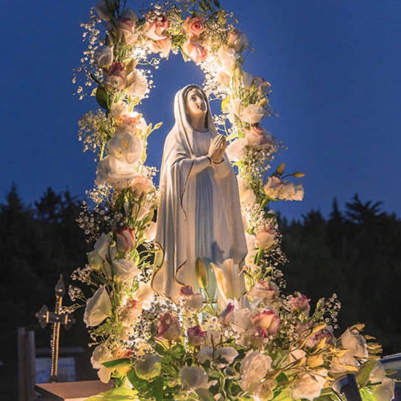 "Fedeltà silenziosa e luminosa come quella di Maria", le parole del vescovo Massaro in chiusura del mese mariano nel Santuario di Pietraquaria