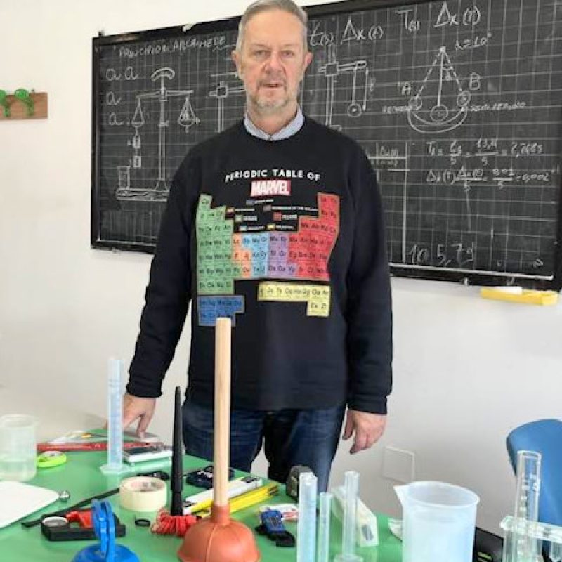 Inversione di ruoli ad Avezzano: gli studenti valutano il loro professore di Fisica